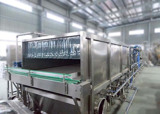 28000BPH Mesin Pengisian Jus Mangga / Mesin Pengisian Botol Kaca pemasok