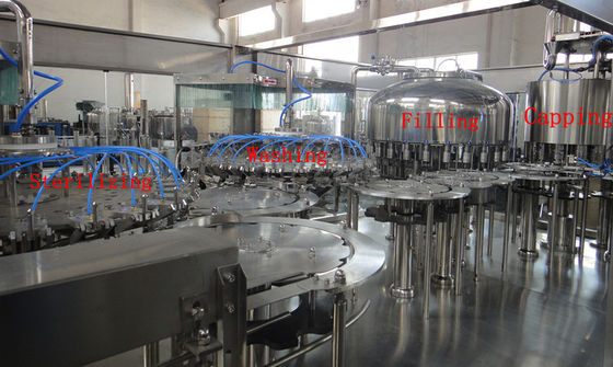 4000-6000BPH Monoblock Liquid Filling Machine / Mesin Cuci Otomatis Capping Capping pemasok