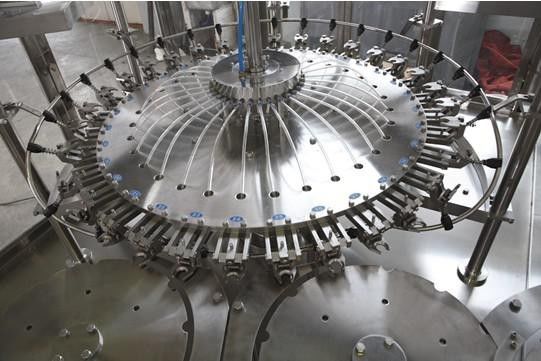 Mesin Pengisian Jus Monoblock 3 In 1 pemasok