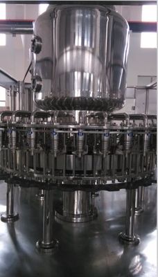 Peralatan Pembotolan Soft Drink 24000BPH pemasok
